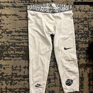Eybl leggings size XL